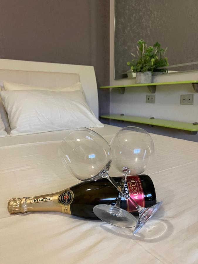 Sunkissed Centre Apartment Vlorë Εξωτερικό φωτογραφία