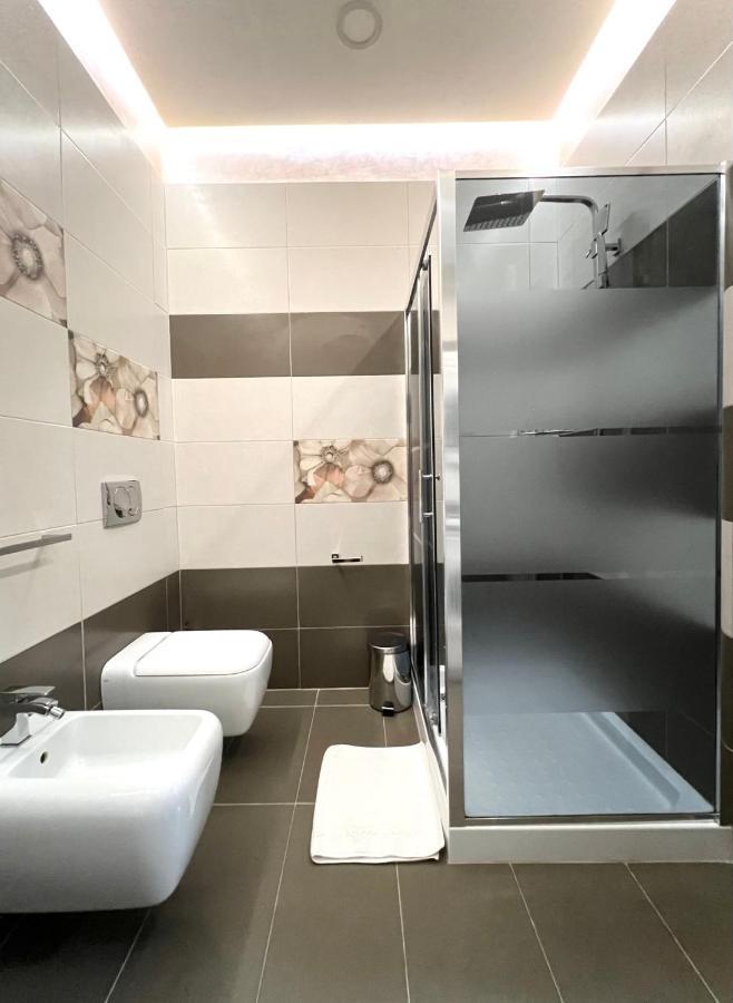 Sunkissed Centre Apartment Vlorë Εξωτερικό φωτογραφία